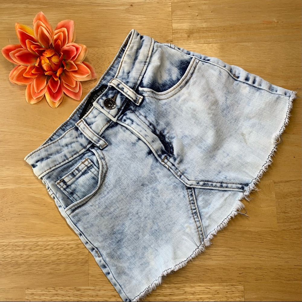 Traffic Jeans Wear Denim Skirt, Acid Wash, 4, EUC
